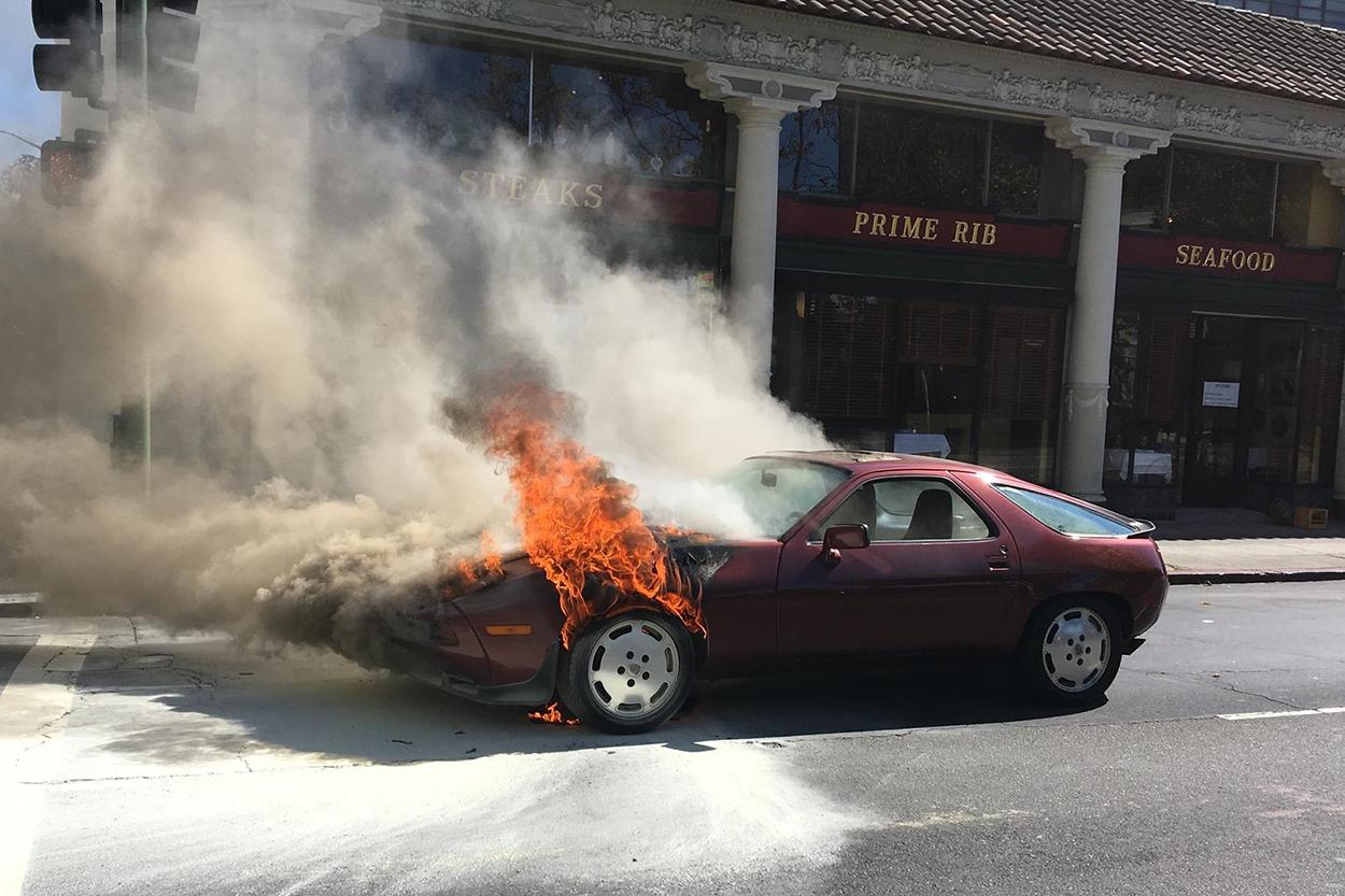 Happy 9/28: 1986.5 Porsche 928S resurrected with 6.5-liter V8