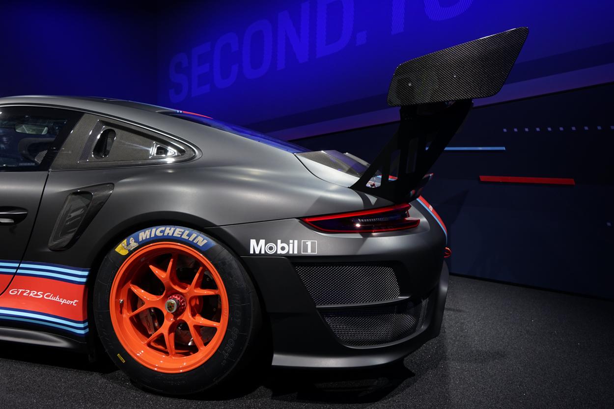 Porsche entices racers with new 700-hp 911 GT2 RS Clubsport | The